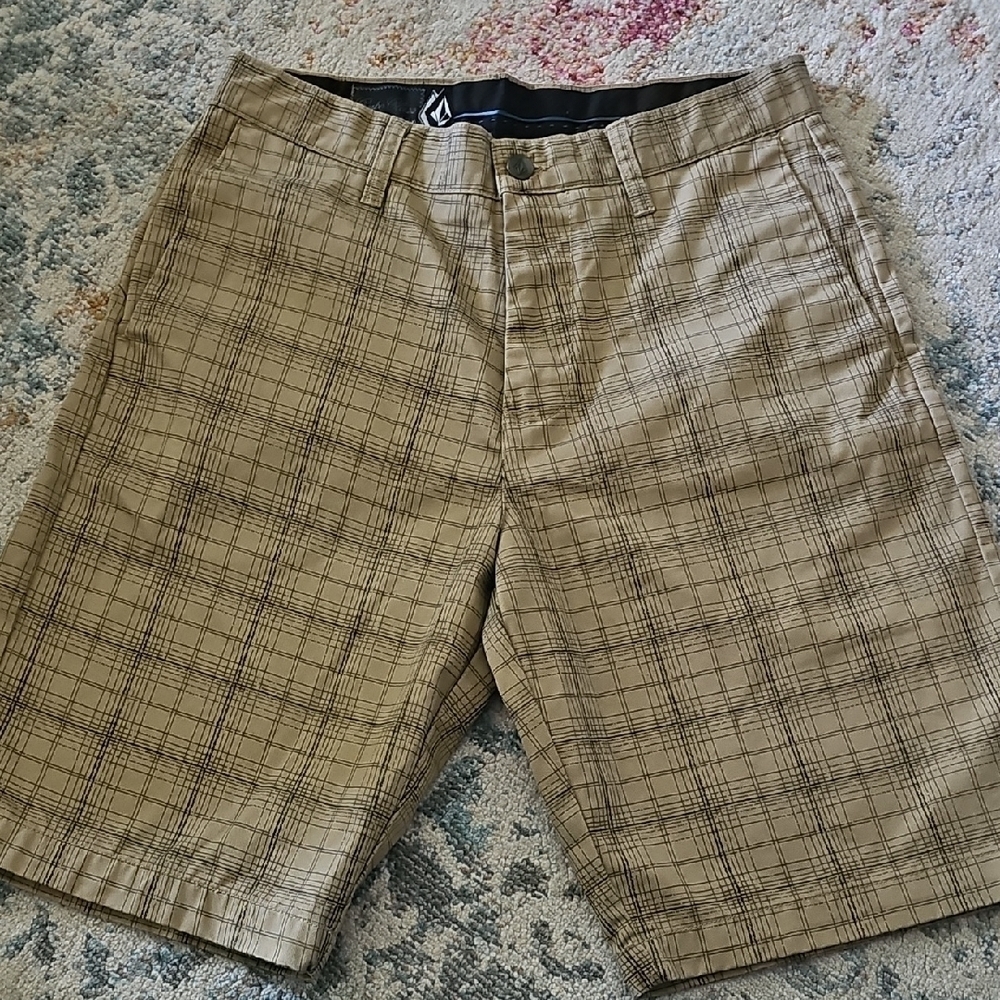 Nwot Volcom Shorts Mens Beige Khaki Tan Corpo Class Skateboard Skate Casual 30